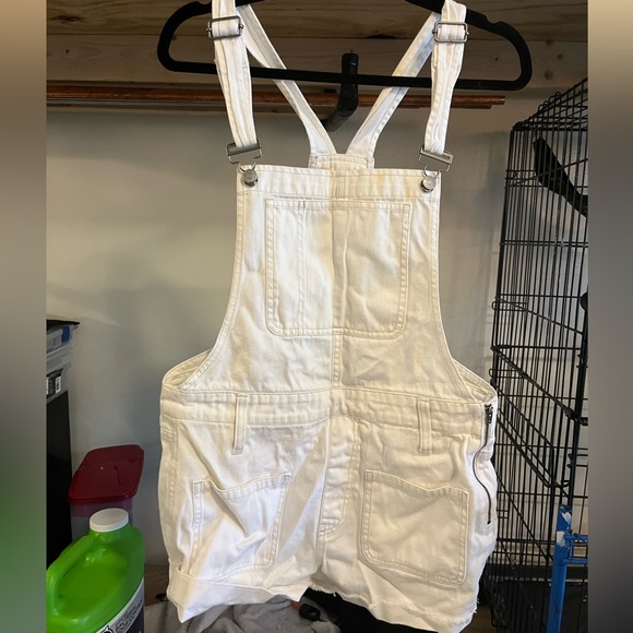 Madewell Pants - Madewell short overalls - L